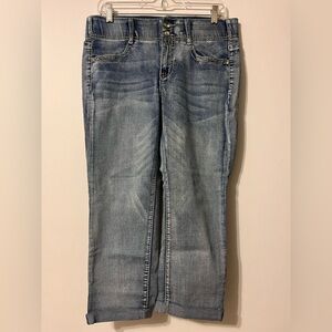 Women’s Apt9 Blue Jean Capris (NWOT)
